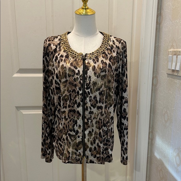 MSK Other - MSK Leopard Print Zip Up Top with Gold Details in Size Large